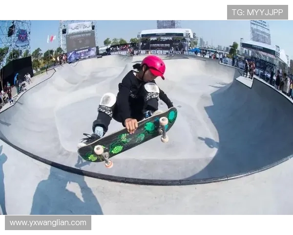 全国街舞大赛点评:武汉滑板队的精彩技术与创新表现分析 全国街舞大赛点评:武汉滑板队的精彩技术与创新表现分析