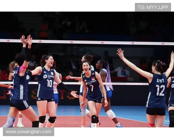 中国女排与意大利女排最新对决分析及比赛精彩瞬间回顾