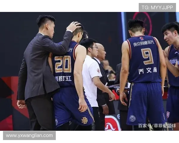 屈福特主场迎战热刺争夺英超积分两队实力对决引发球迷热议