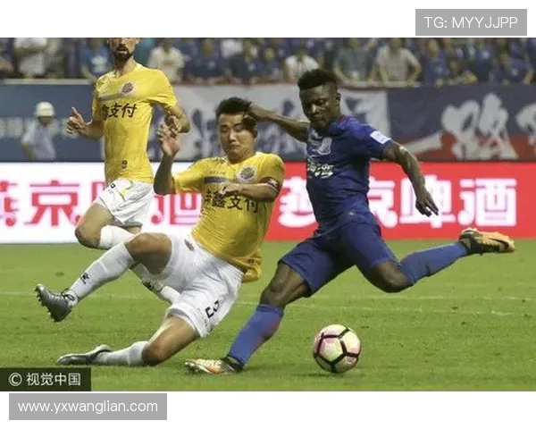 申花与申鑫激战正酣文字直播全程跟踪精彩瞬间不容错过